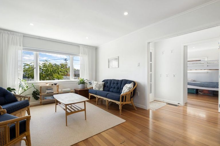 Photo of property in 1/10 Coronation Street, Belmont, Auckland, 0622