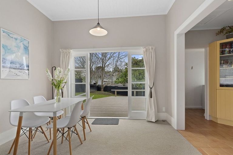 Photo of property in 4 Park Avenue, Northcote, Auckland, 0626