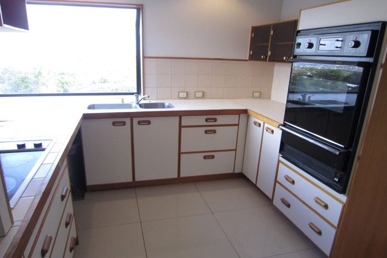 Photo of property in 53 Chelsea View Drive, Chatswood, Auckland, 0626