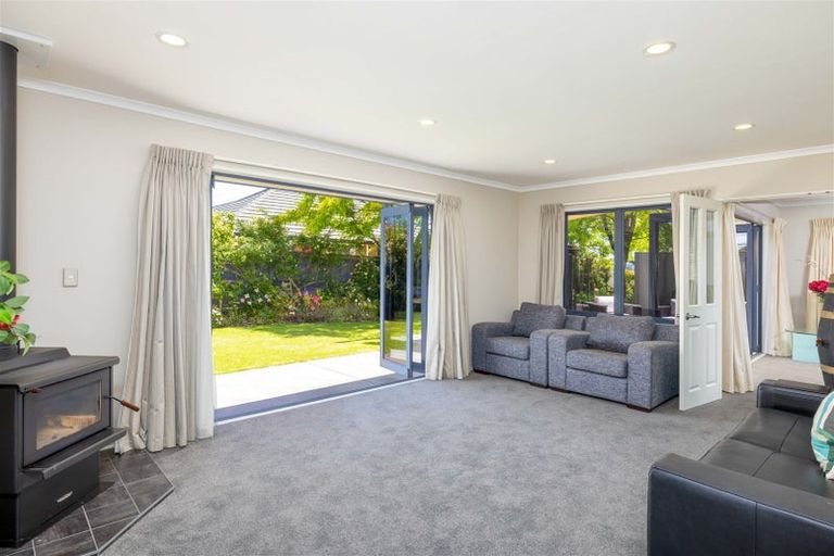 Photo of property in 17 Chamberlain Lane, Rangiora, 7400