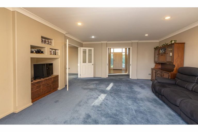 Photo of property in 16 Rembrandt Drive, Rolleston, 7614