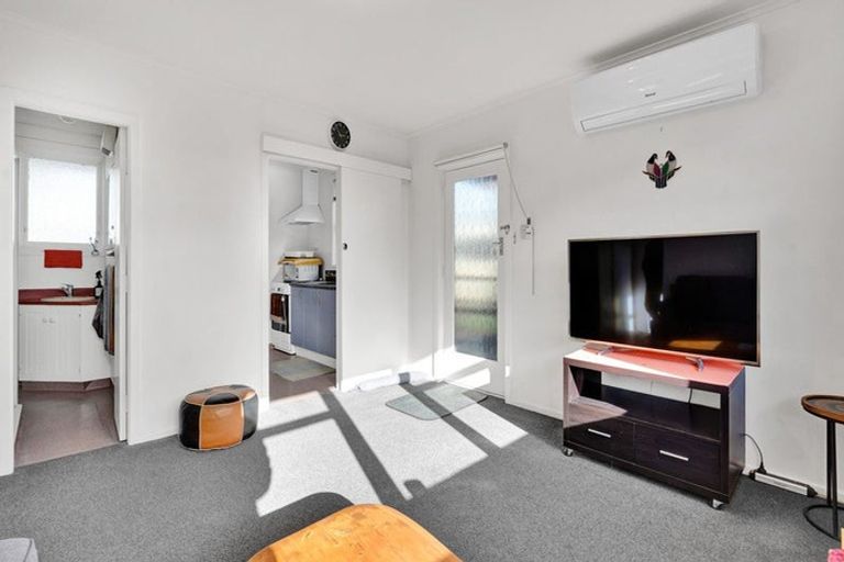 Photo of property in 10a Vogel Street, Fitzroy, New Plymouth, 4312