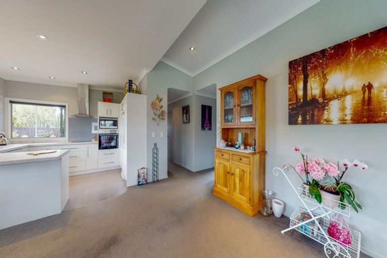 Photo of property in 62 Pipiroa Road, Ngatea, 3503