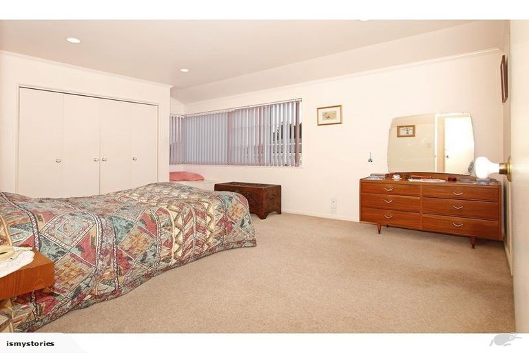 Photo of property in 2/148 Oaktree Avenue, Browns Bay, Auckland, 0630
