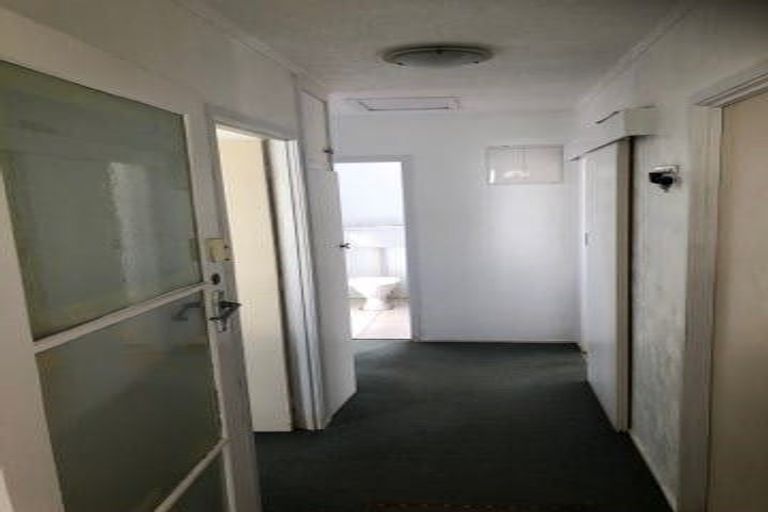 Photo of property in 1/1 Dell Way, Bucklands Beach, Auckland, 2014