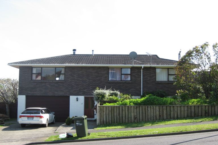 Photo of property in 15 Puketotara Street, Highlands Park, New Plymouth, 4312