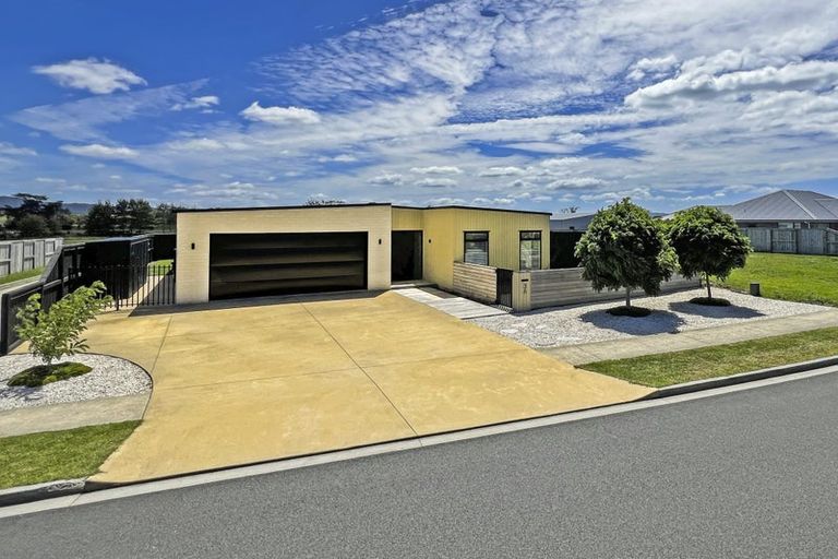 Photo of property in 36 Breton Drive, Waipu, 0510