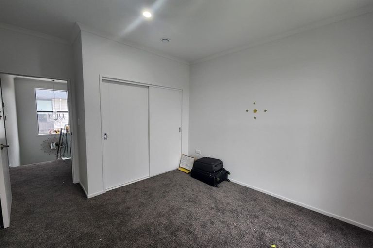 Photo of property in 2 Vanni Lane, Pahurehure, Papakura, 2113