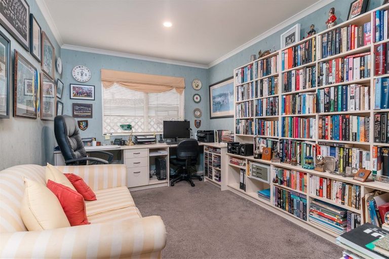 Photo of property in 12 Rewa Place, Lansdowne, Masterton, 5810