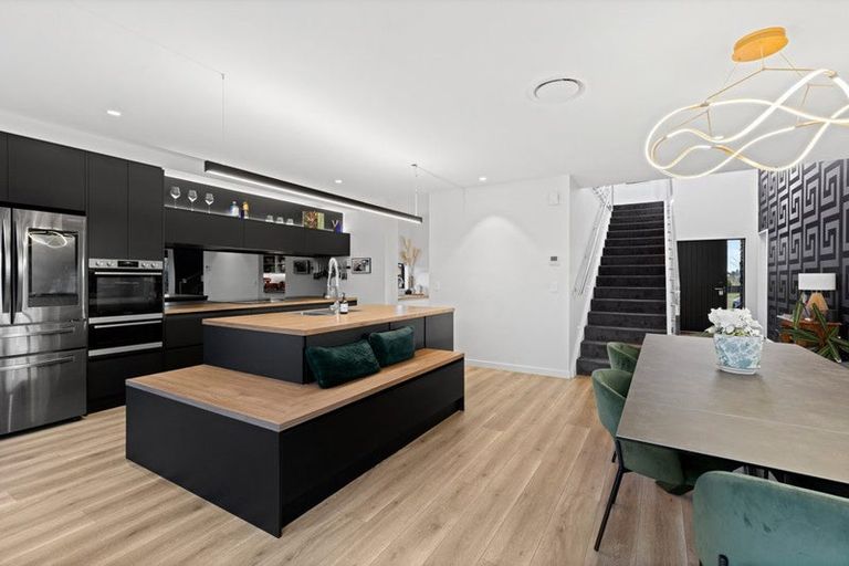 Photo of property in 1 De Surville Way, Pegasus, 7612