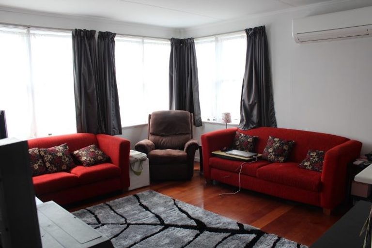 Photo of property in 9 Tranmere Road, Fairfield, Hamilton, 3214