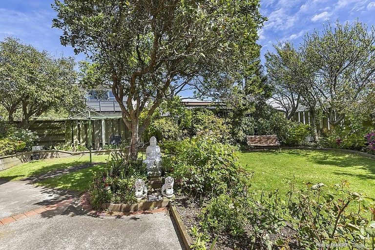 Photo of property in 72 Montreal Grove, Kingston, Wellington, 6021