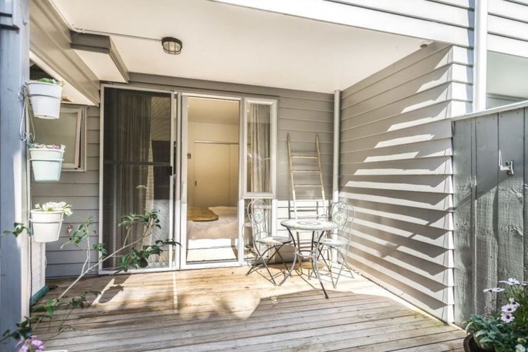 Photo of property in Habitat Apartments, 12/31 Byron Avenue, Takapuna, Auckland, 0622