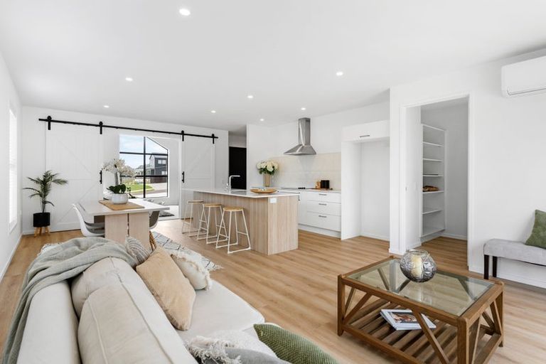 Photo of property in 5 Lynette Place, Pauanui, 3579