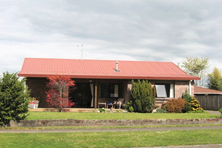 Photo of property in 18 Uta Street, Utuhina, Rotorua, 3015