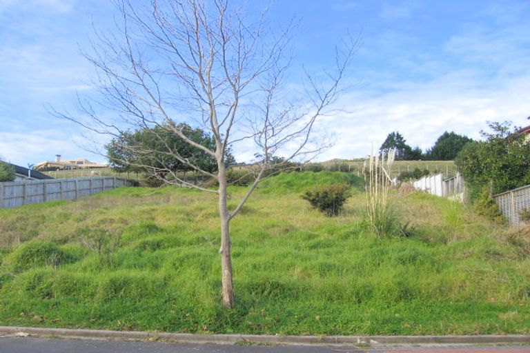 Photo of property in 48 Brooke Ridge Rise, East Tamaki Heights, Auckland, 2016
