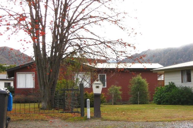 Photo of property in 10 Argyle Place, Arrowtown, 9302