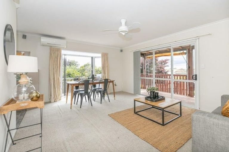 Photo of property in 35 Acacia Crescent, Glenview, Hamilton, 3206