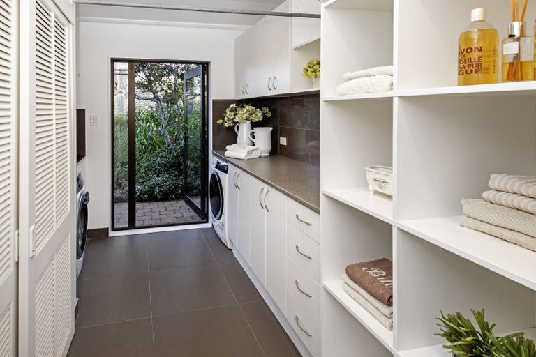 Photo of property in 349 Clifton Road, Whitford, Howick, 2571