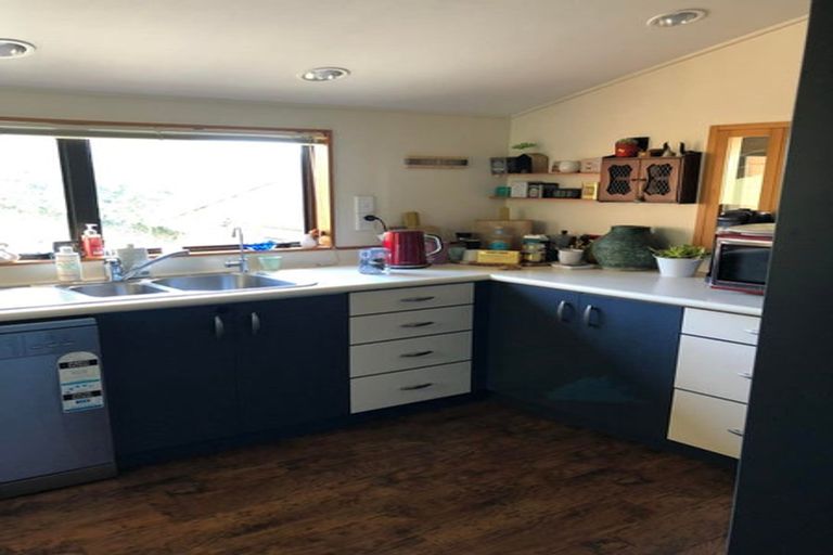 Photo of property in 64 Dale Road, Raumati South, Paraparaumu, 5032