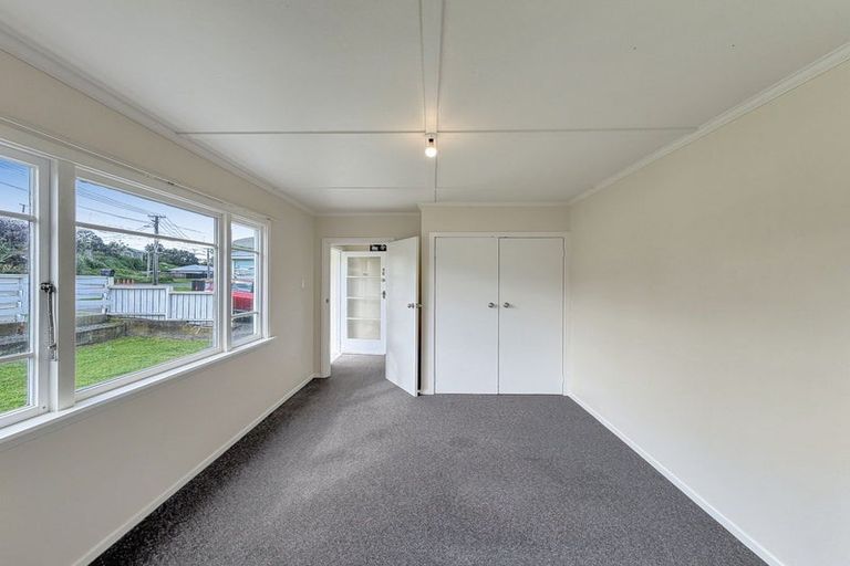Photo of property in 45 Karaka Street, Castlecliff, Whanganui, 4501