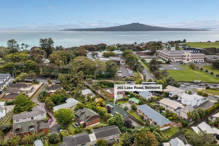 Photo of property in 265 Lake Road, Belmont, Auckland, 0622
