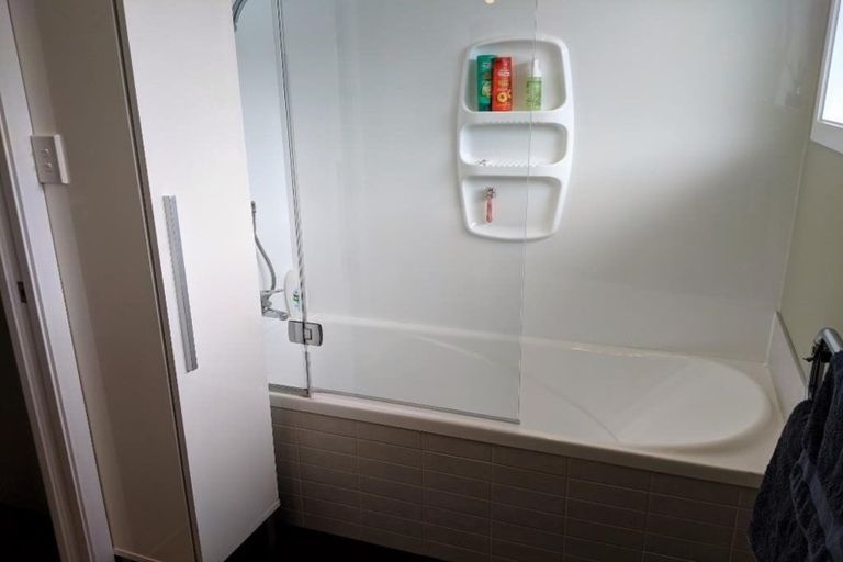 Photo of property in 1/6 Gemstone Drive, Birchville, Upper Hutt, 5018