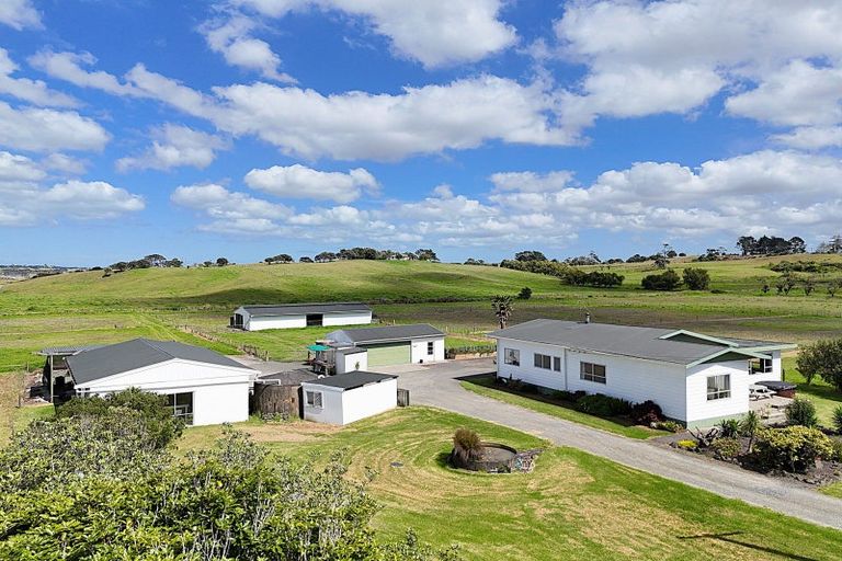 Photo of property in 1034 Pouto Road, Te Kopuru, 0391