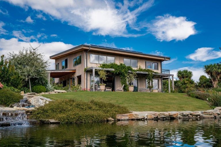 Photo of property in 15 Fort Place, Hawea Flat, Wanaka, 9382