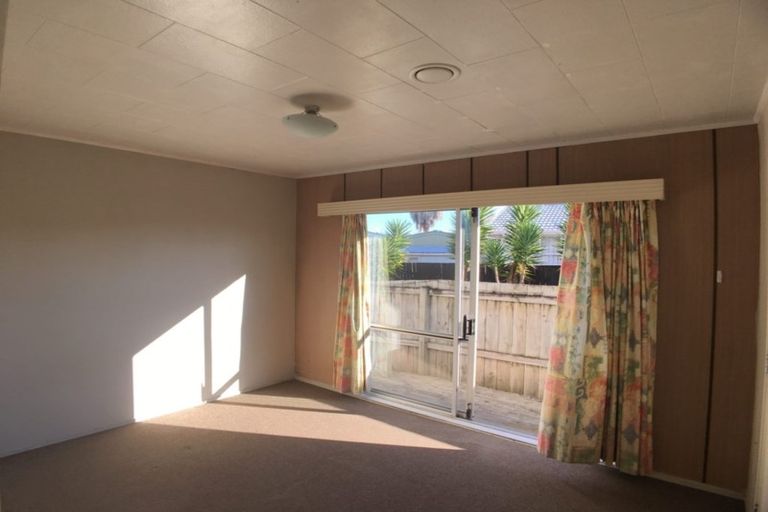 Photo of property in 28 Casuarina Road, Half Moon Bay, Auckland, 2012