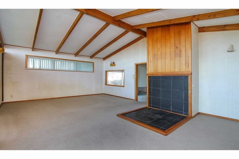 Photo of property in 1 Coronation Road, Hillcrest, Auckland, 0627