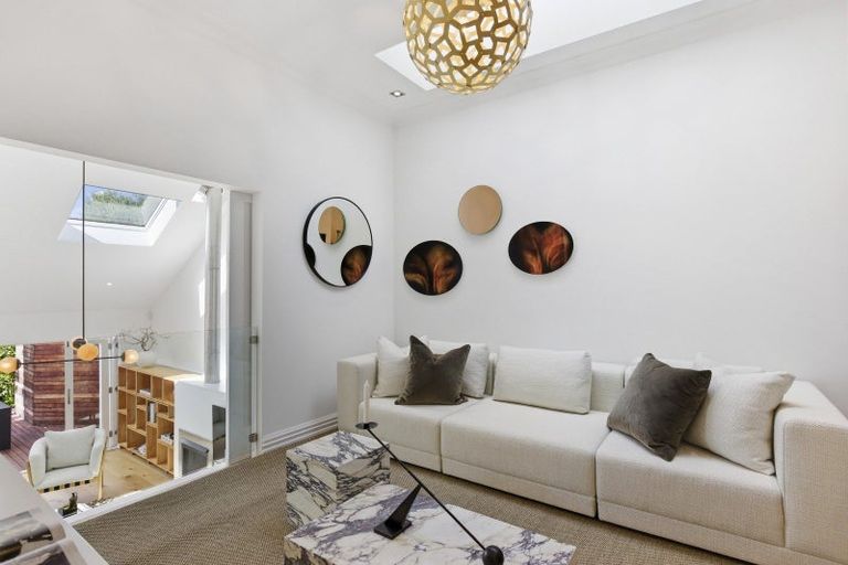 Photo of property in 11 Franklin Road, Freemans Bay, Auckland, 1011