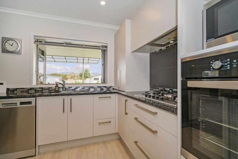 Photo of property in 325 Cook Drive, Whitianga, 3510