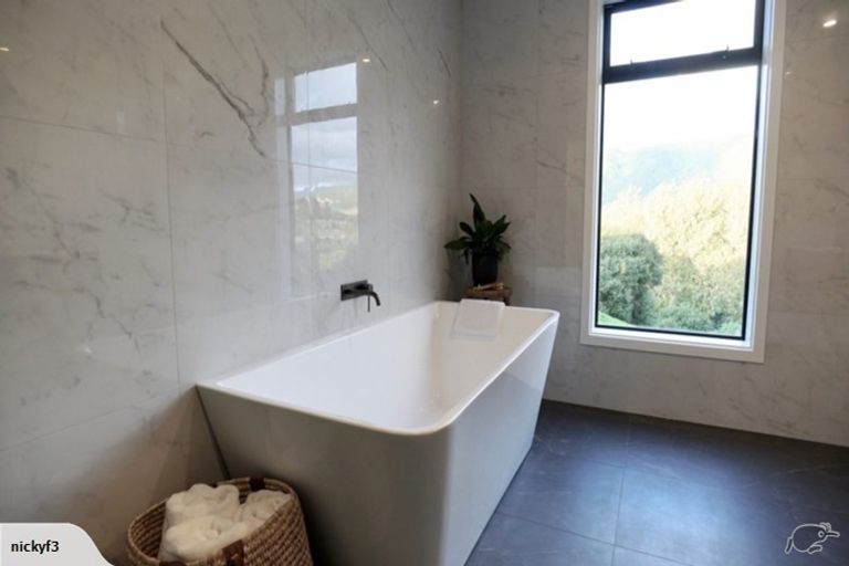 Photo of property in 7 Te Heke Place, Waikanae, 5036