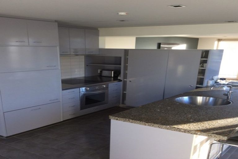 Photo of property in 33c Cranmer Square, Christchurch Central, Christchurch, 8013