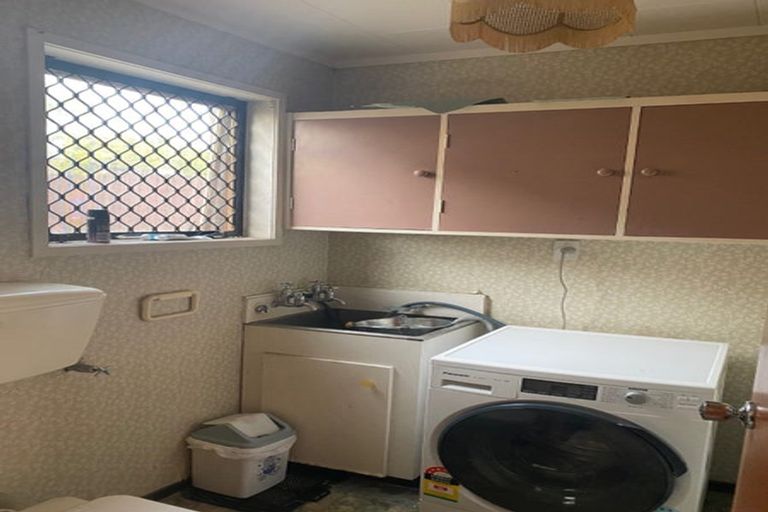 Photo of property in 2/26 Islington Avenue, New Lynn, Auckland, 0600