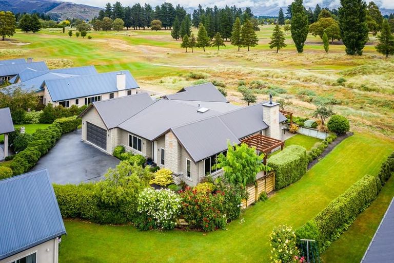 Photo of property in 17 The Dunes, Cromwell, 9310