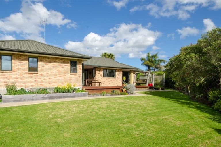 Photo of property in 36 Solan Drive, Waimauku, 0812