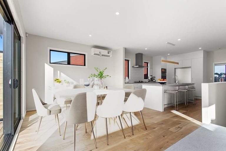 Photo of property in 7 Roundel Crescent, Whenuapai, Auckland, 0618