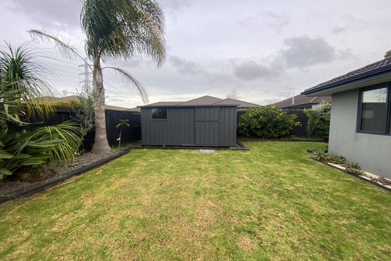 Photo of property in 24 Silkwood Crescent, Karaka, Papakura, 2113