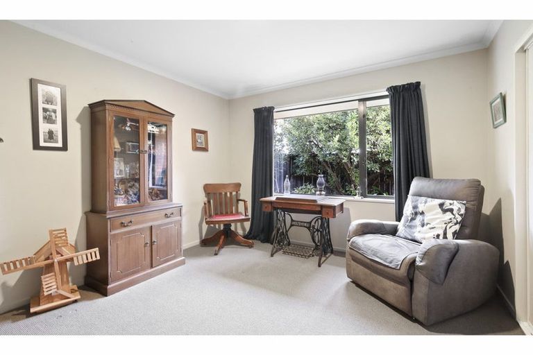 Photo of property in 10 Kowhai Street, Oxford, 7430