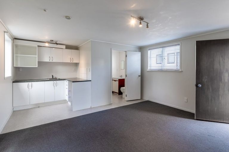 Photo of property in 53a Brandon Road, Glen Eden, Auckland, 0602