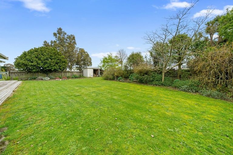 Photo of property in 159 Regent Street, Martinborough, 5711