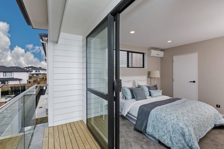 Photo of property in 29 Ascension Crescent, Orewa, 0931