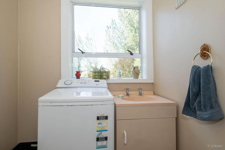 Photo of property in 5 Painstown Road, Waimate, 7978