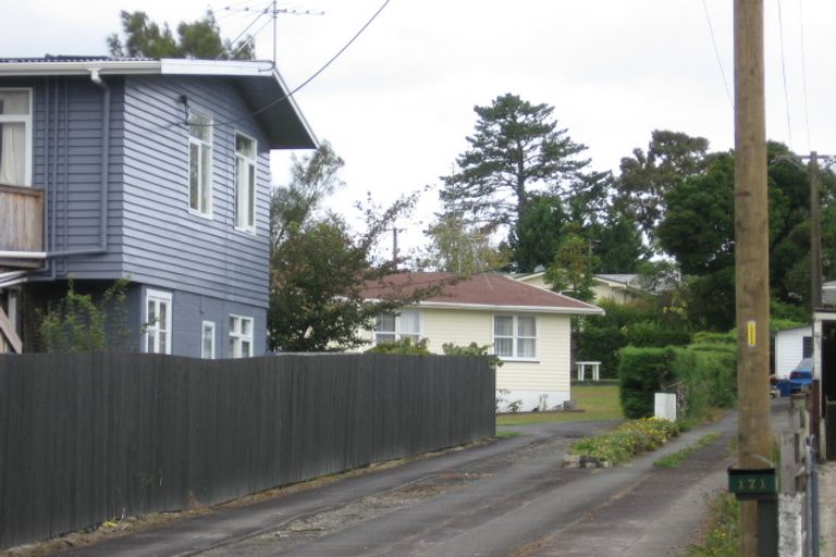 Photo of property in 173 Beach Haven Road, Beach Haven, Auckland, 0626