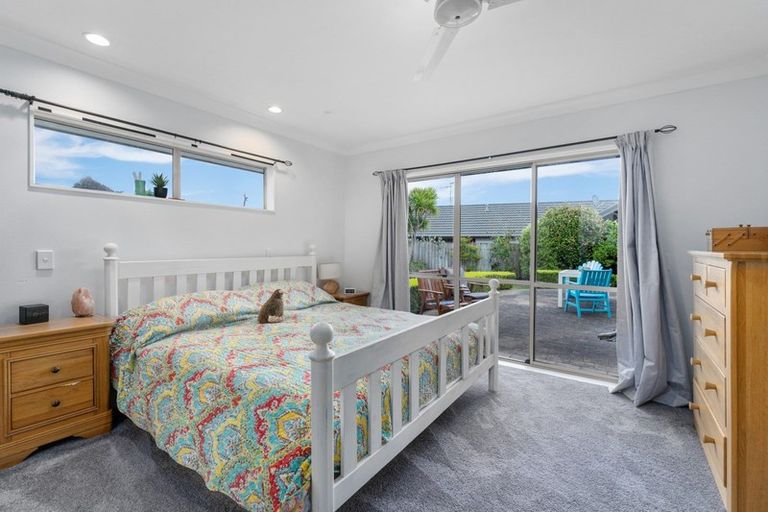 Photo of property in 24 Harry Shaw Way, Raumati South, Paraparaumu, 5032