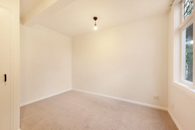 Photo of property in 422 Adelaide Road, Berhampore, Wellington, 6023