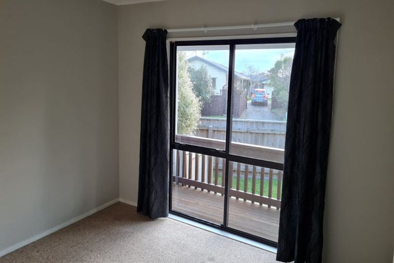 Photo of property in 26 Pukeko Street, Paraparaumu, 5032