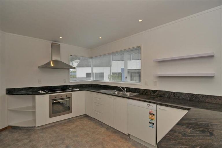 Photo of property in 8 Treasure Grove, Hataitai, Wellington, 6021